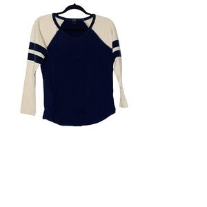 𝅺j CREW basic sweatshirt. Long sleeves. Navy blue and cream. Size S